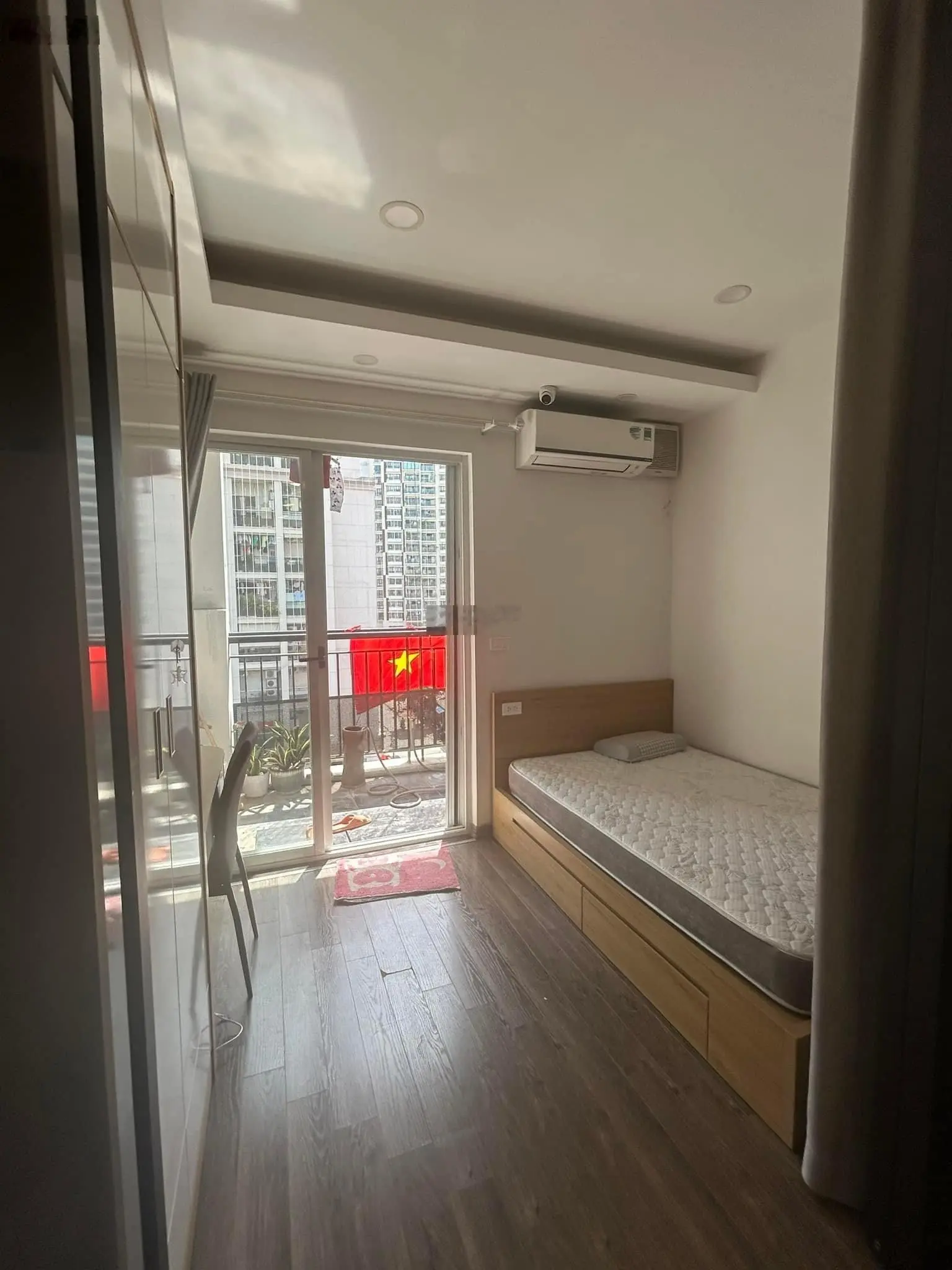 Bán căn 3n CC 259 Yên Hòa dt 80m2 đủ nội thất