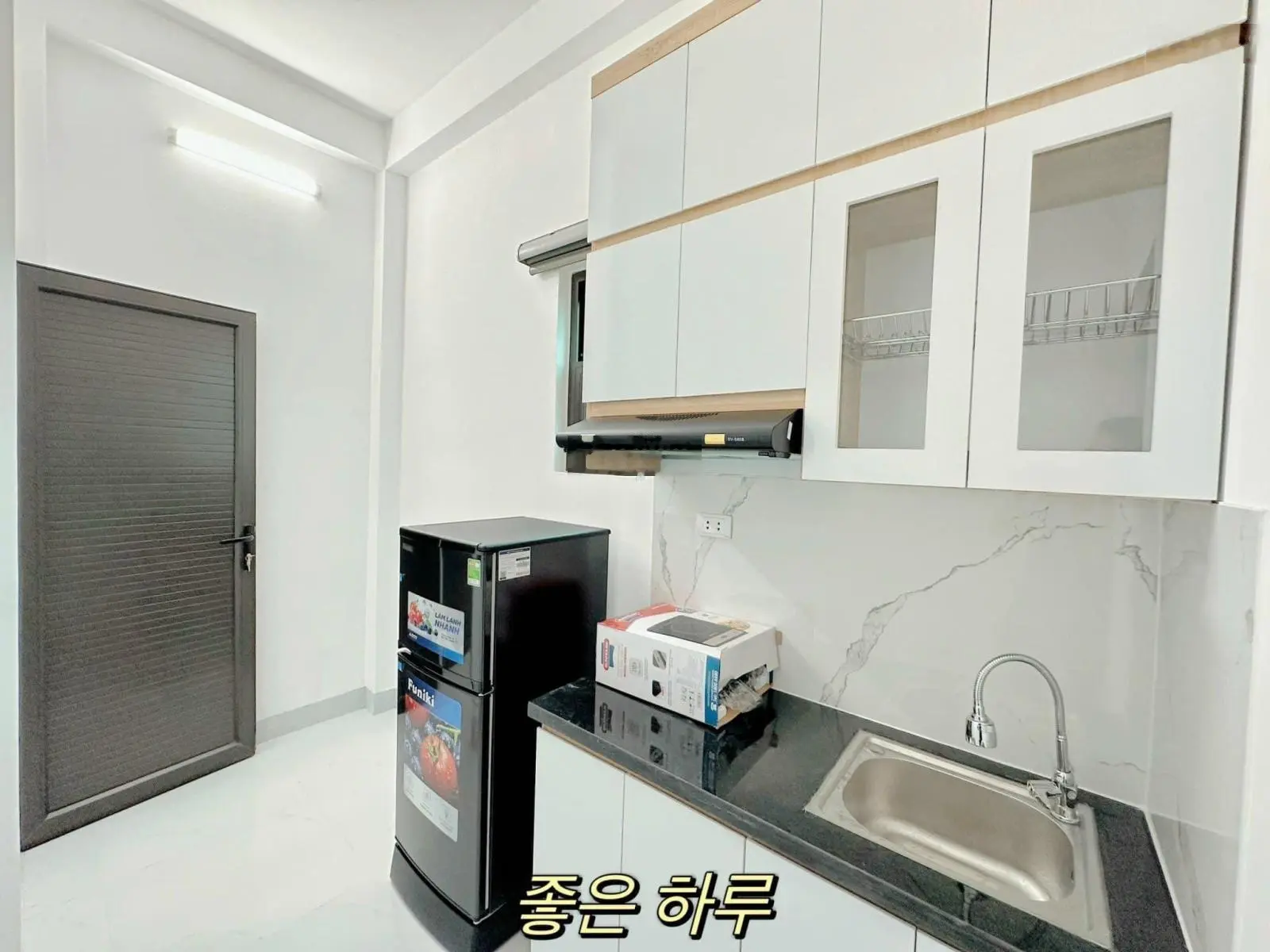 Đừng bỏ lỡ - phố Giáp Nhất 39m2x5T- 8phòng cho thuê - ngay gần Royal tiện ích bạt ngàn trước nhà 3m