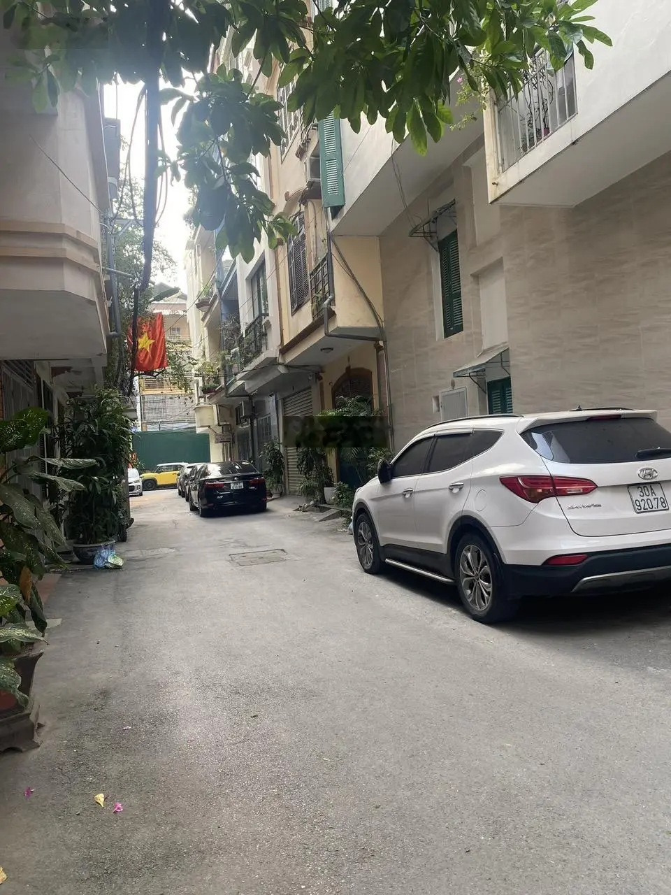 Bán nhà Nguyễn Xiển, ngõ ô tô tránh, nội thất đẹp, mặt tiền rộng, 38m2, 4 tầng, giá 7,2 tỷ