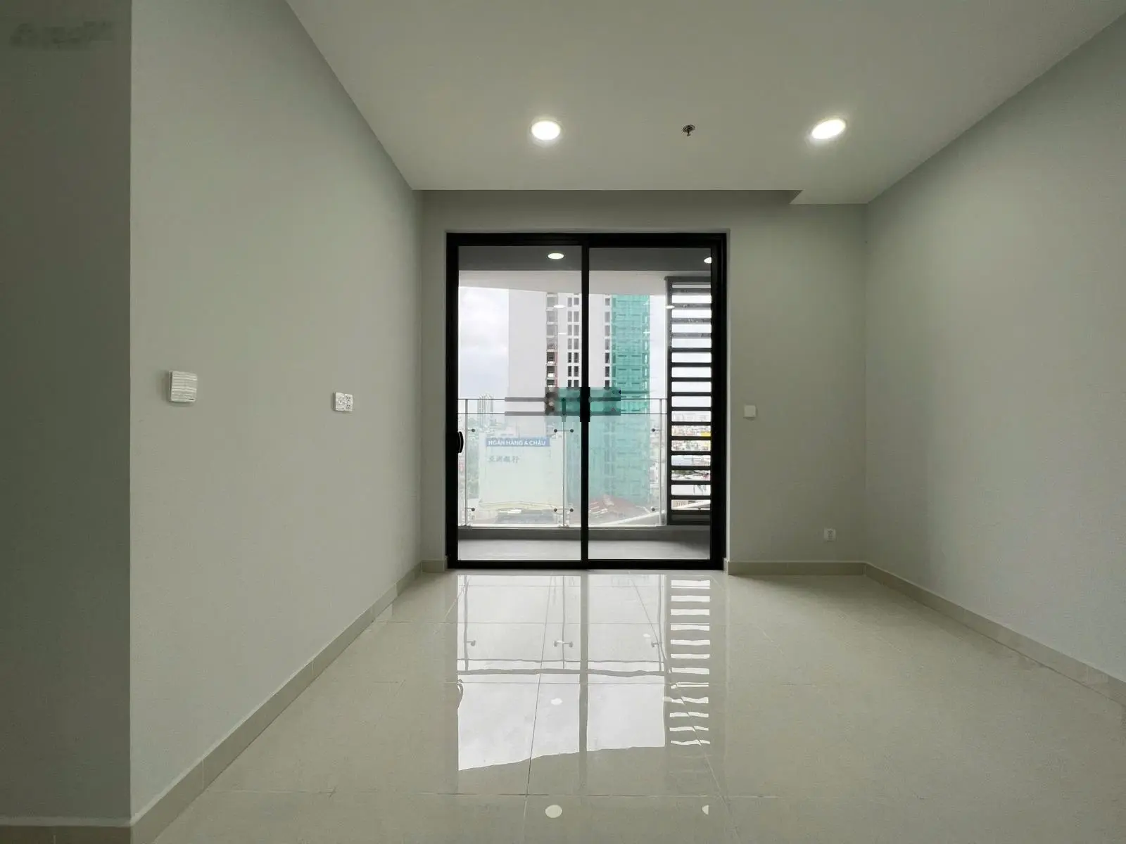 Bán căn 2PN1WC diện tích 55m2, view hướng Đông xem pháo hoa, nhìn sông, giá 2.990 tỷ