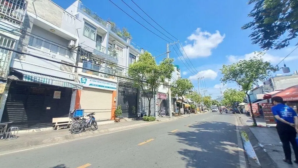 Bán nhà mặt tiền kinh doanh 2 tầng 64m2 đường Kênh Tân Hóa, P. Hòa Thạnh, Tân Phú