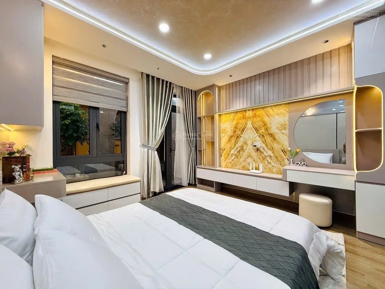 Chính chủ cần bán gấp nhà Đ.CMT8,P12,Q10 giá 3TỶ950/63,8m2 thuê 28tr/tháng gần Công trường Dân Chủ