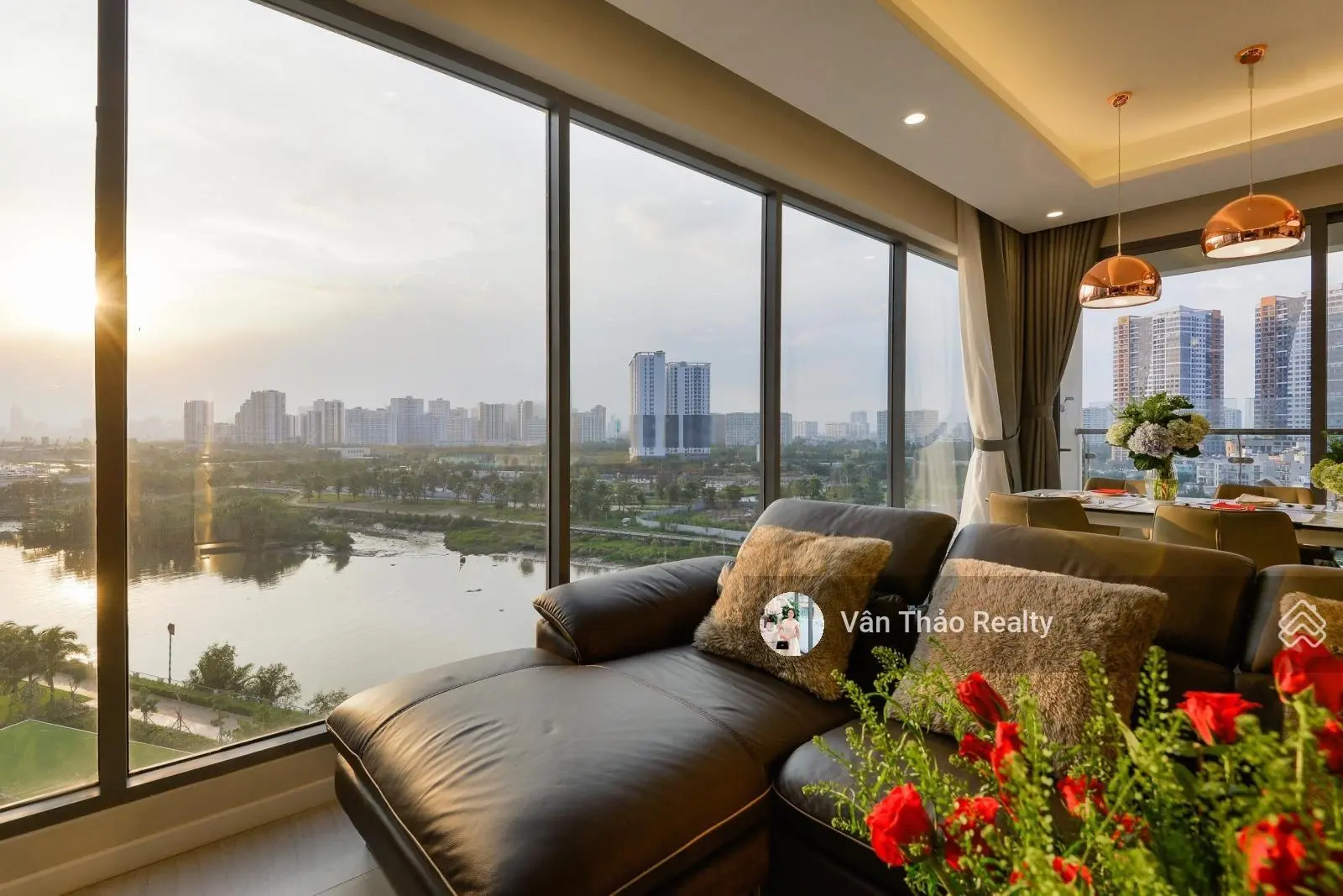 Full kính ngắm bình minh/ hoàng hôn cực đỉnh - căn hộ 1-2-3-4PN tiêu chuẩn Resort - ngay gần Quận 1