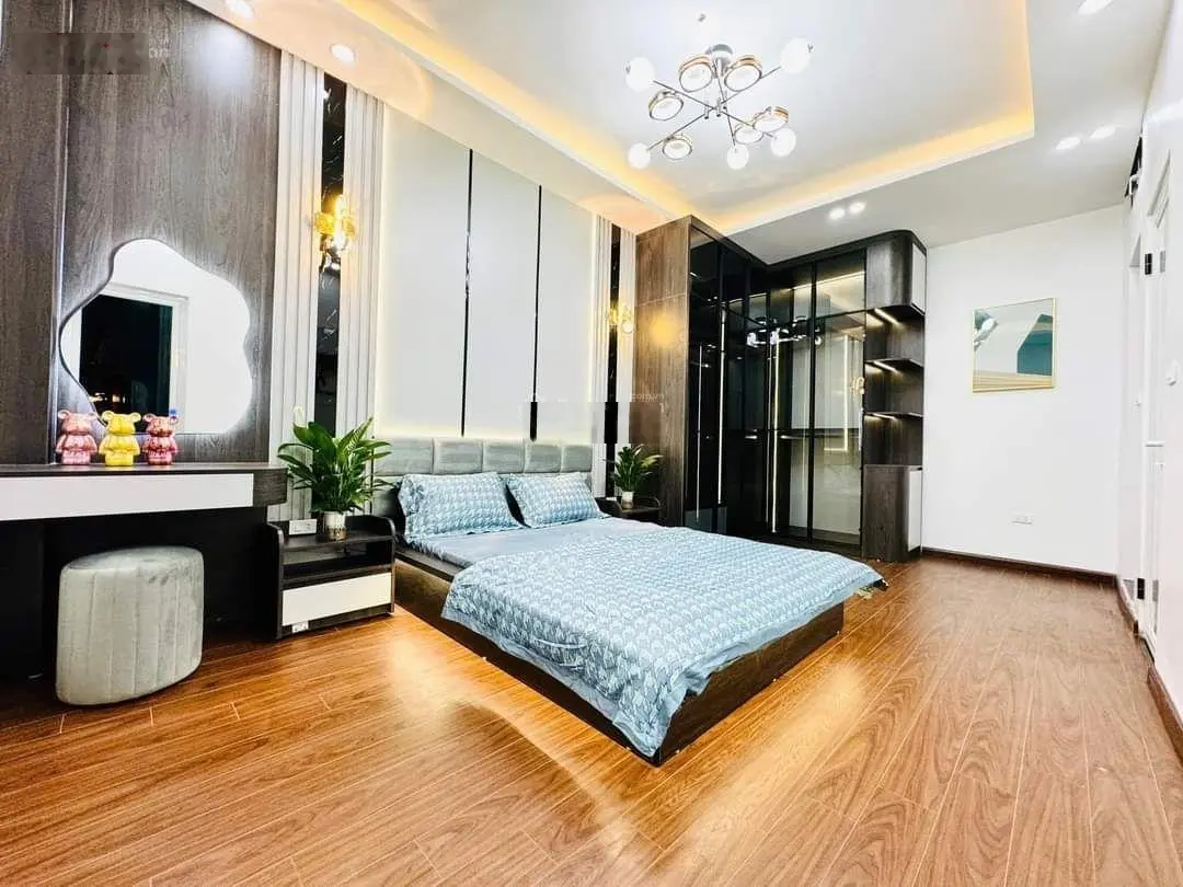 Bán gấp nhà Thụy Khuê, Tây Hồ, full nội thất ô tô đỗ cửa, nhà lô góc, diện tích 25m2 - 5T - MT 5m