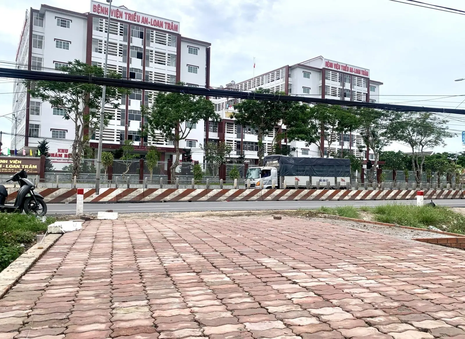 Chính chủ bán nền 181 m2 full thổ cư giá 2,3 tỷ mặt tiền QL1A, P Tân Ngãi, TP Vĩnh Long