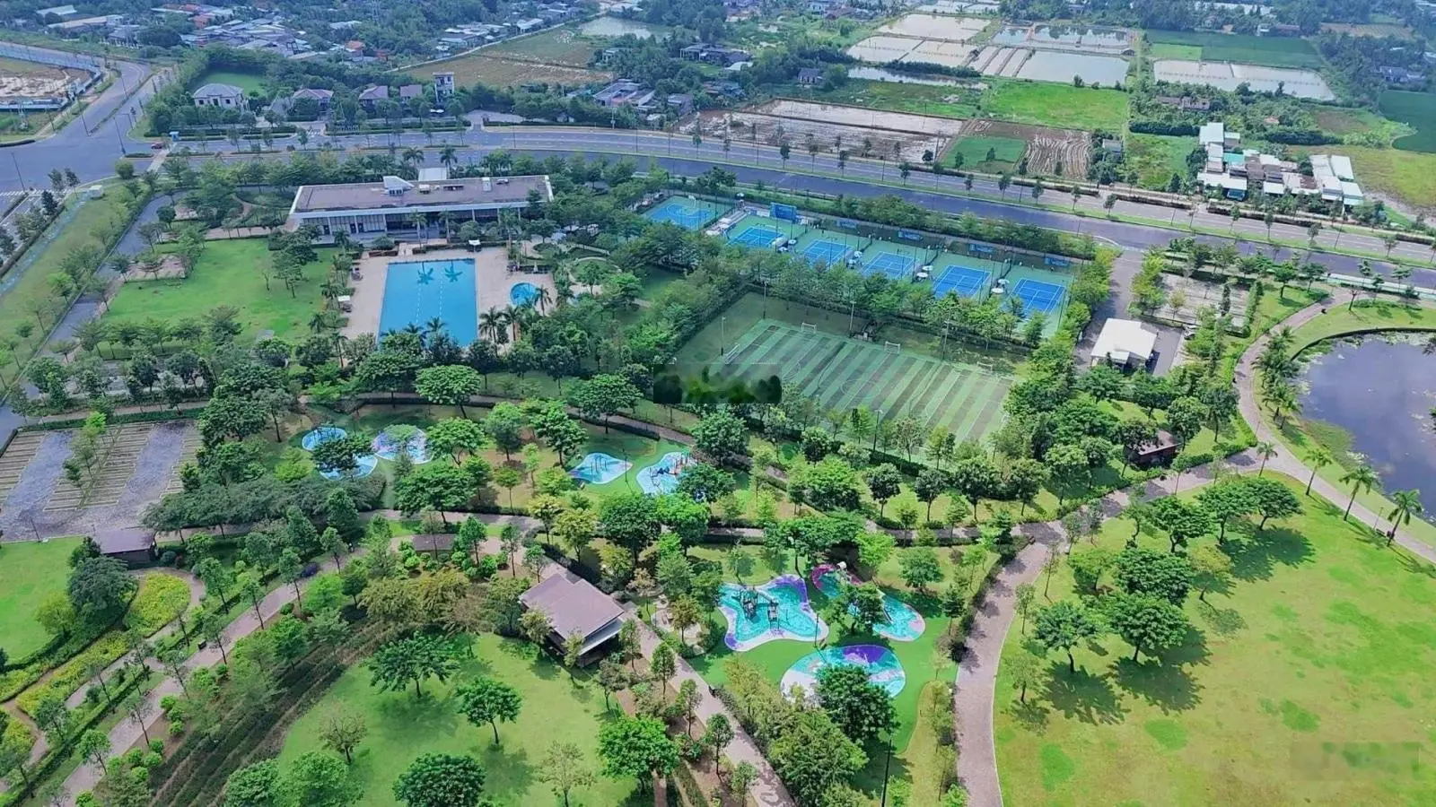 Cần Bán Biệt thự song lập Waterpoint giá 6,2 tỷ DT 150m2 vị trí đẹp. LH 0906 499 ***