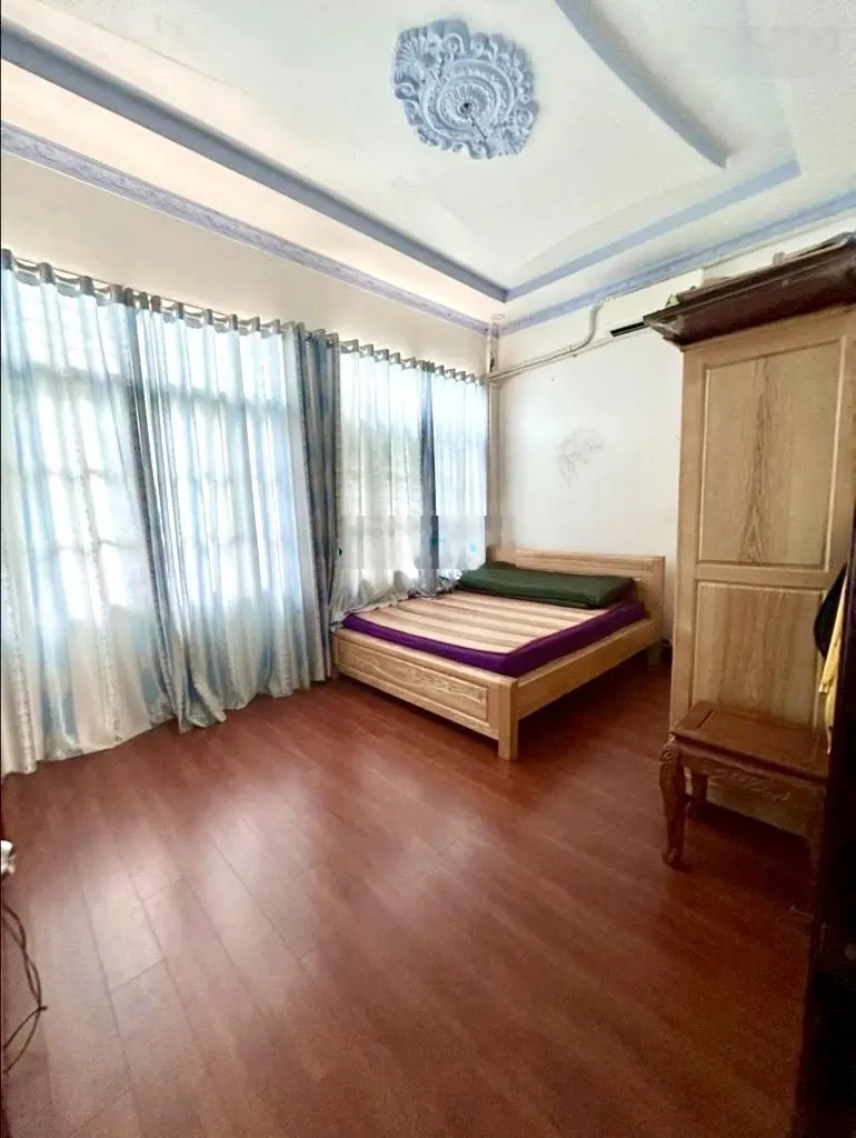 Bán nhà hẻm xe hơi 2 tầng 80m2 3pn ngay Kđt Vạn Phúc, sổ hồng hoàn công chỉ 5,7 tỷ