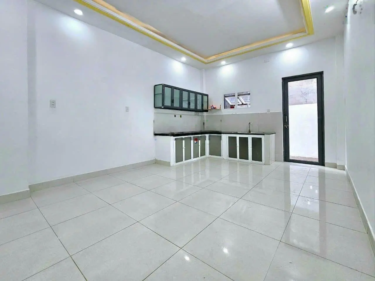 Siêu phẩm 3.99 tỷ, nhà 4x21.5m, 2 tầng. Sổ hồng riêng biệt. Hẻm 1886 HTP - TT Nhà Bè. Có 3PN