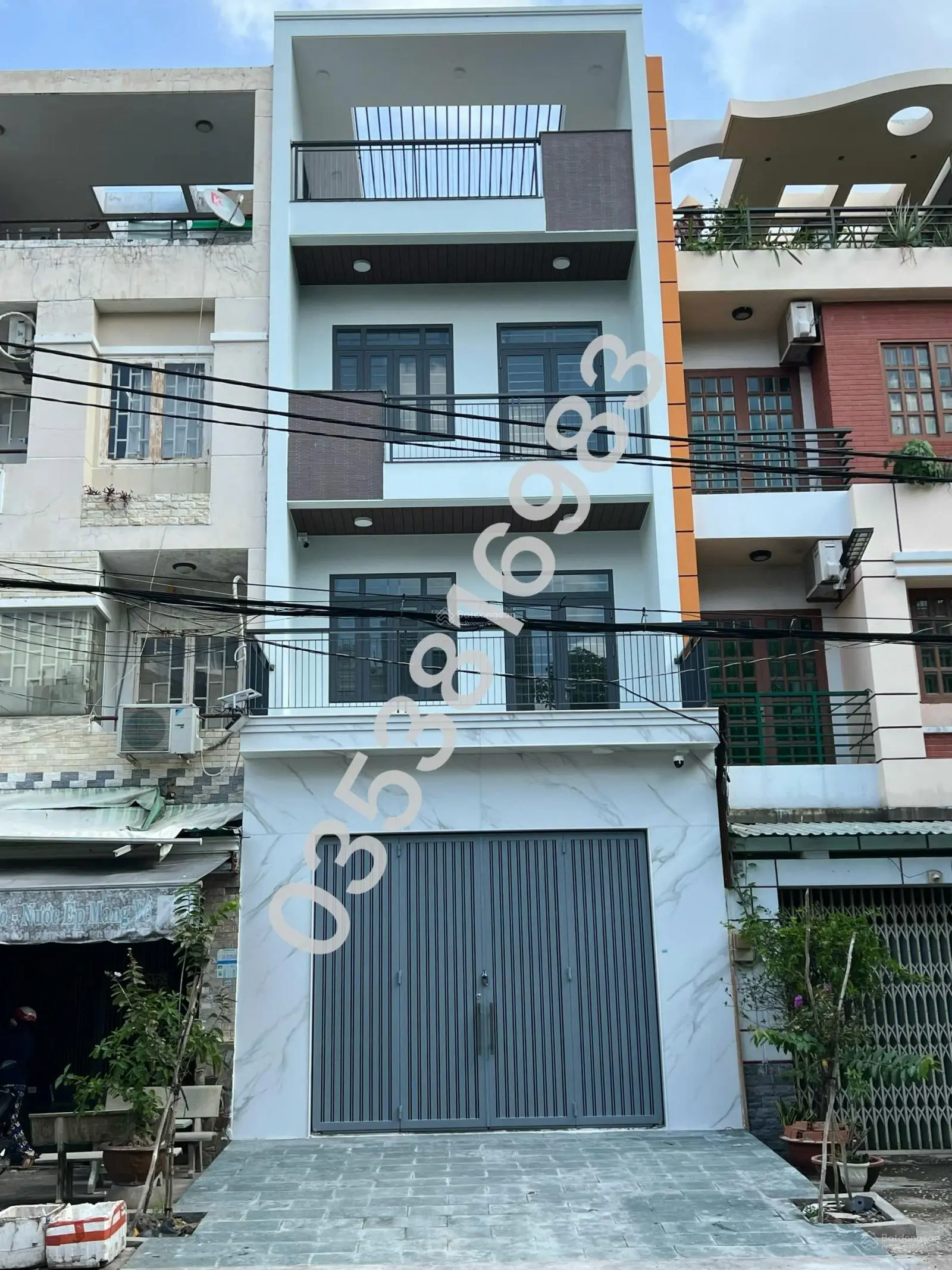 Chủ kẹt tiền cần bán gấp nhà Đinh Đức Thiện 5x19 sát bên chợ Bình Chánh, 2 lầu giá bán 870TR