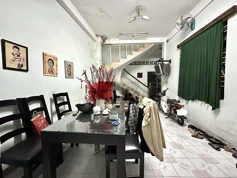 Bán nhà HXT Tô Hiến Thành, P12, Q10, 60m2, 3 tầng, nở hậu.