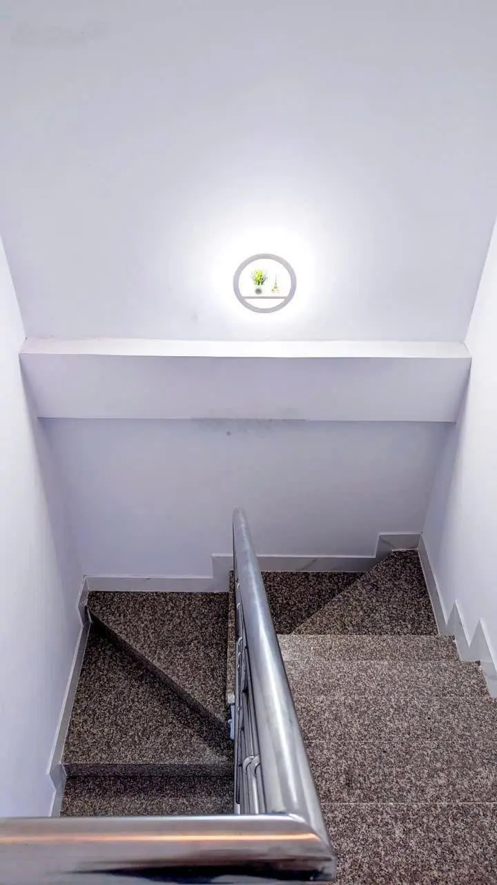 Cần bán nhà 1 trệt 2 lầu gần bệnh viện Thủ Đức - hẻm xe hơi - sổ hồng riêng. Nhỉnh 4 tỷ