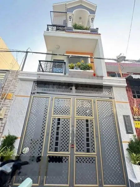 Siêu phẩm NHÀ 3 LẦU Sang - Xịn - Mịn thiết kế hiện đại, cách đường Lò Lu chỉ 50m.
