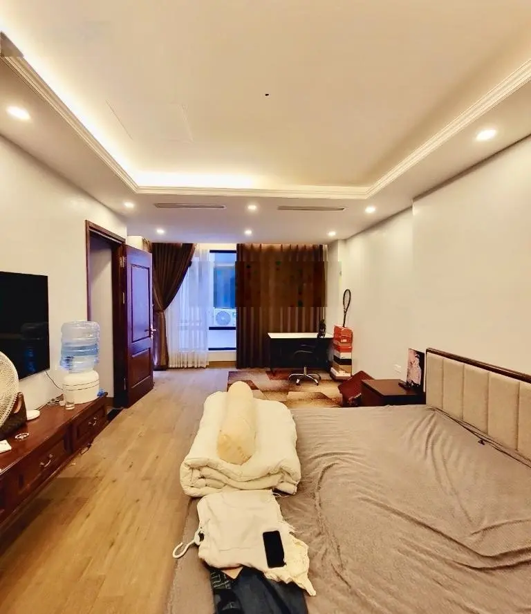 Tứ Liên - mặt ngõ - thang máy - dân xây - ô tô đỗ - mặt tiền khủng - Tây Hồ