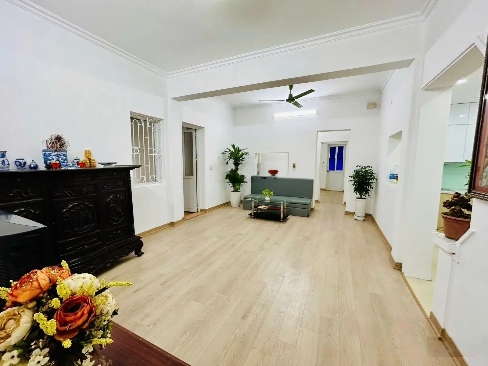 Cần bán nhà tập thể Nguyễn Huy Tưởng - Thanh Xuân: 135m2, 3PN, Ở ngay - giá 4,25 tỷ