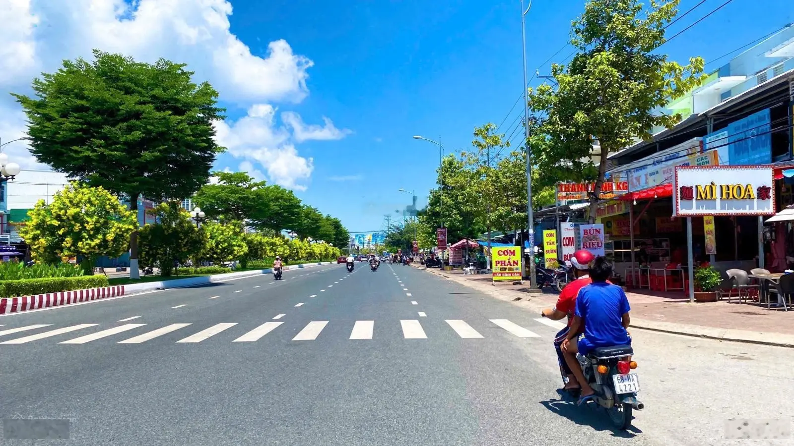 Bán Căn Góc 220m2 Đường Phan Thị Ràng, Vị trí đẹp cho việc Kinh Doanh Tốt, An Hoà, Rạch Giá