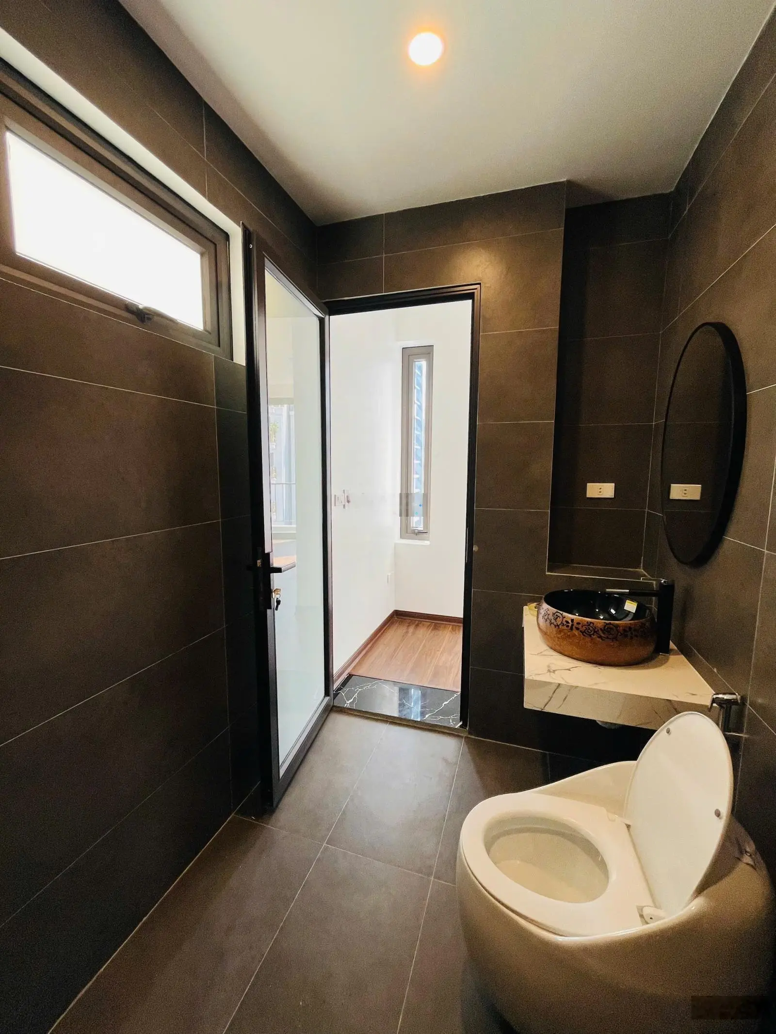 Hồ tây - lạc long quân nhà 7 tầng thang máy thông sàn ô tô 7 chỗ vào nhà
