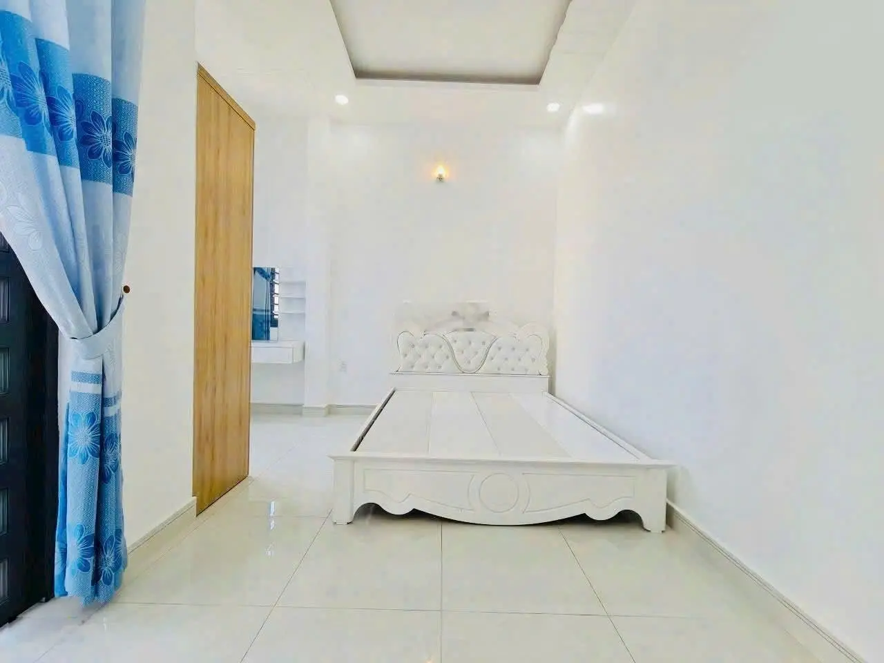Bán nhà hẻm xe hơi 6m 2177 Huỳnh Tấn Phát, TT Nhà Bè. DT 5x10m 3 tầng. Giá 4.99 tỷ