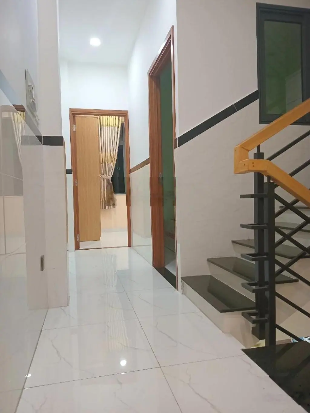 Nhà khánh hội q4- 4 lầu - 38m2- hẻm 3m- ko qh-chỉ 5 tỷ nhỉnh