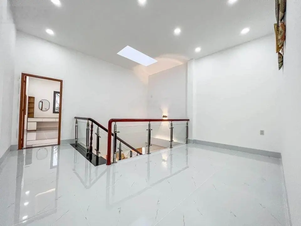 Chính chủ cần bán nhanh trước tết nhà mới xây 100% DT 4x10m dọn vào ở ngay