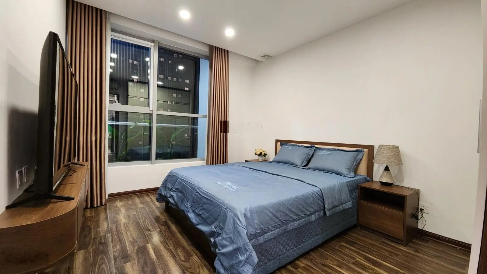 Chính chủ gửi bán gấp căn hộ 88m2 thiết kế 2PN2VS full nội thất tại Thăng Long no 1. Giá 5,9 tỉ