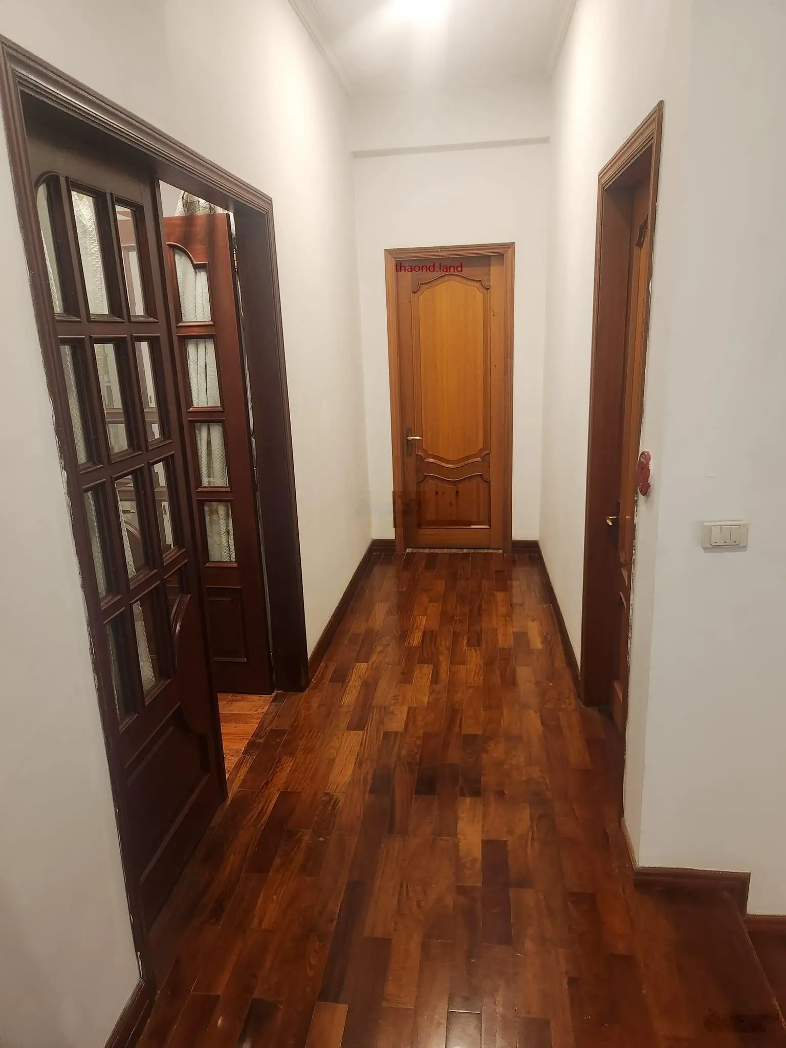 Bán gấp, biệt thự siêu VIP phường Dịch Vọng 250m2 x 4 tầng, giá 63 tỷ