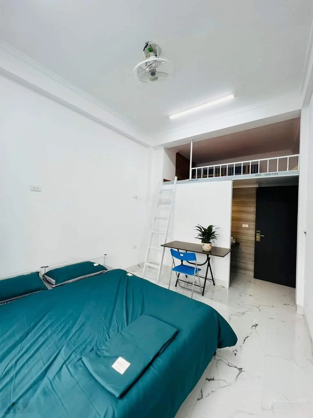 Bán tòa dịch vụ nhà nghỉ phòng cho thuê 75m2 xây 7 tầng thang máy, thu 120tr/ tháng, hồ Đền Lừ