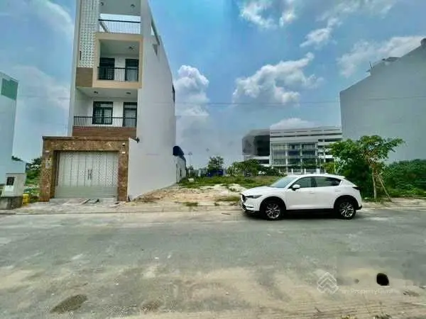 Cần Bán lô đất trong KDC mới P.Tân Thới Nhất Q12 Gần cầu Tham Lương SHR Giá 1xxx
