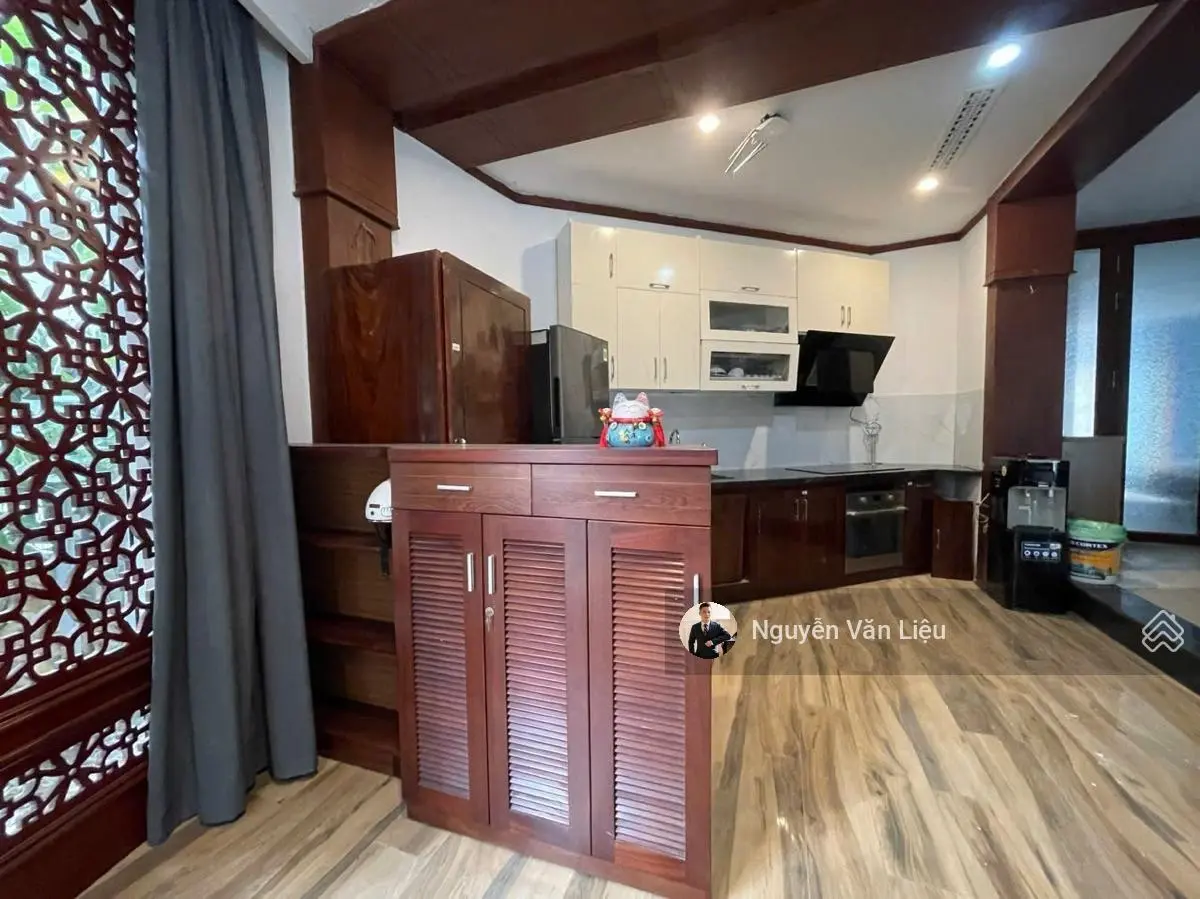 Chính chủ bán biệt thự sân vườn trung tâm ba đình, 2 mặt tiền, ô tô tránh, 130m 4t mt7m