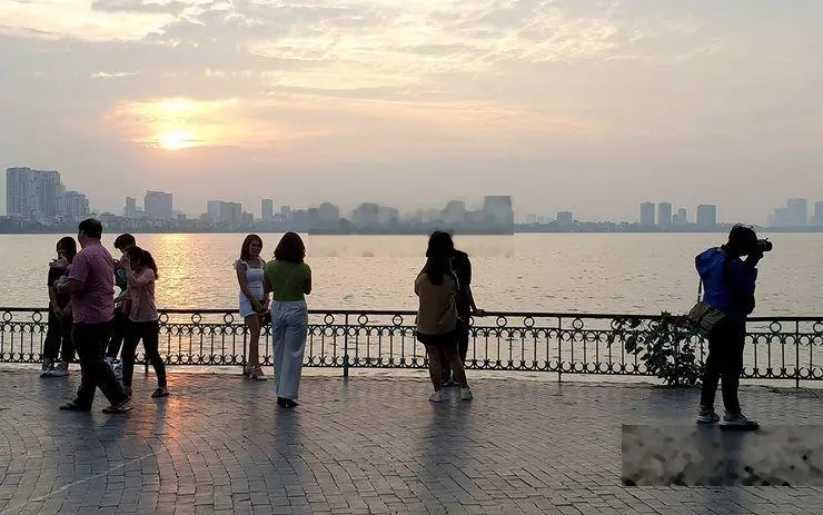 Chính chủ tôi cần thanh khoản gấp tòa siêu phẩm 198m 8 tầng thang máy Tây Hồ Hà Nội vị trí đắc địa
