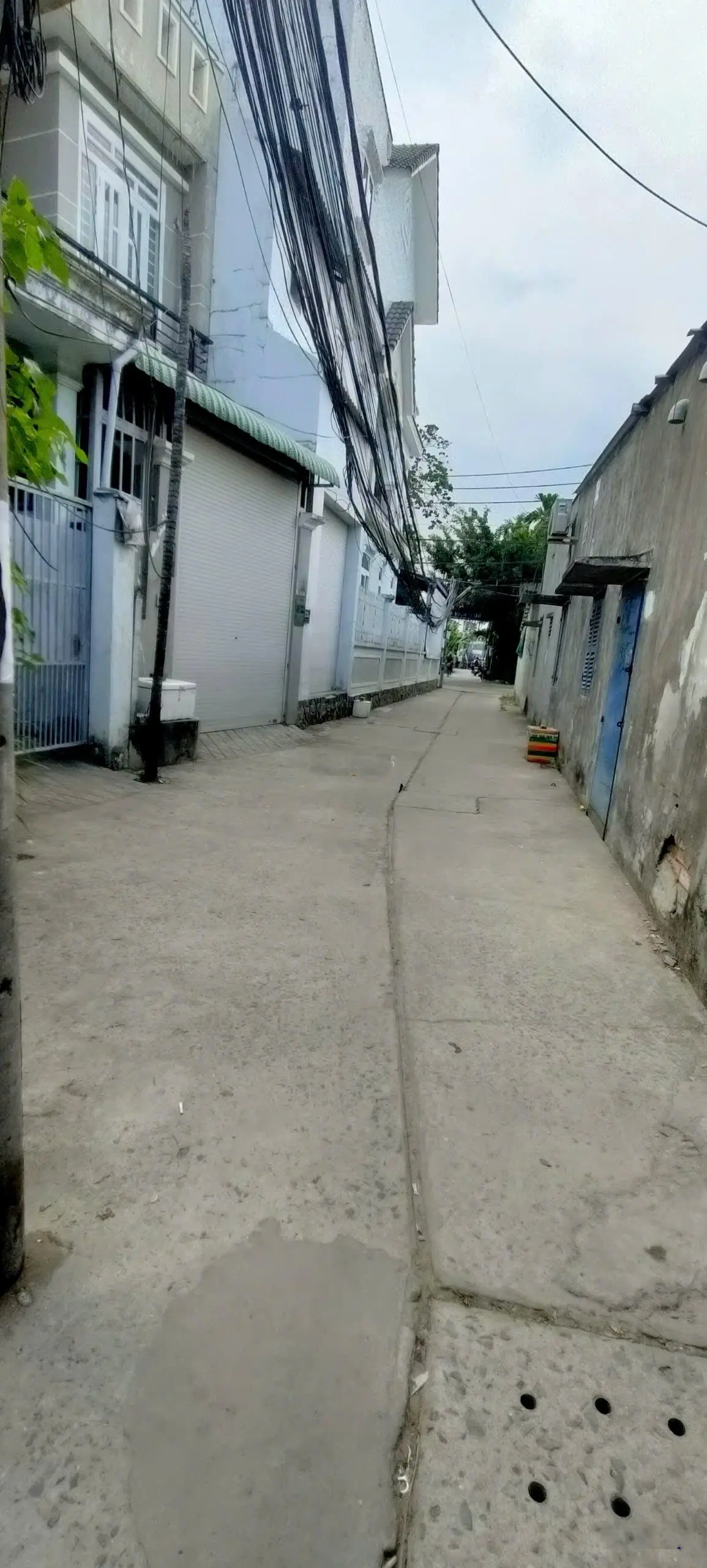 Bán nhà Đình Phong Phú, Q9. DTSD: 86.6m2, 2lầu, SHR, nở hậu, 3PN, nhà mới, nhỉnh 4 tỷ