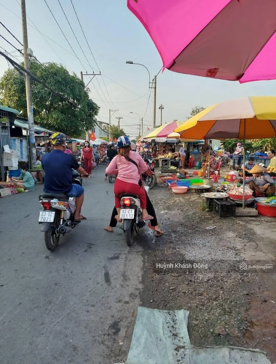 Cần bán gấp đất gần chợ Cây Trơm MT Đ. HL11, Quý Đức, Bình Chánh TP Hồ Chí Minh 120m2 SHR TC100%