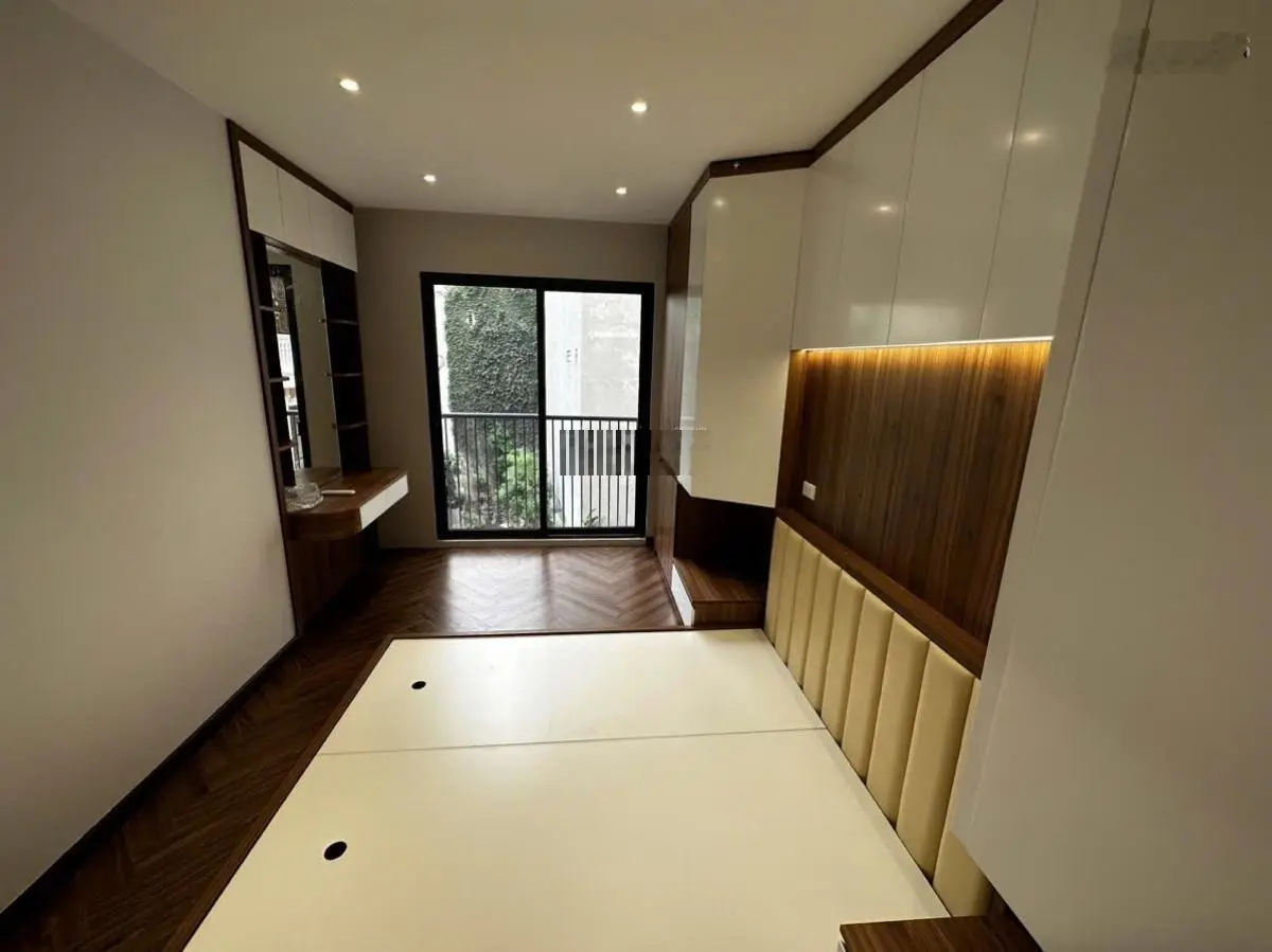 Bán nhà Láng Đống Đa, nhà dân chắc chắn, hiện đại - 40m ra phố tặng toàn bộ nội thất40m2/6T/4mt 9tỷ