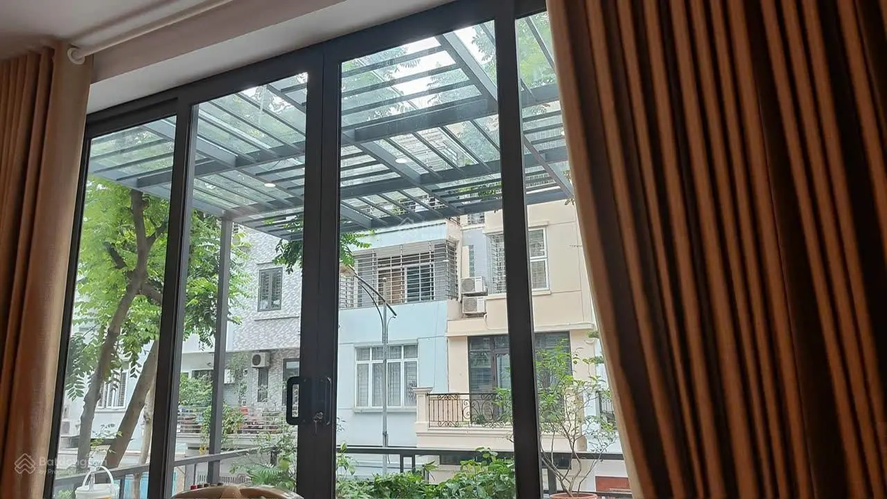 Chính chủ bán liền kề Văn Phú, dt 90m2, 5 tầng, vị trí kinh doanh, hoàn thiện đẹp, lh: 0948 655 ***