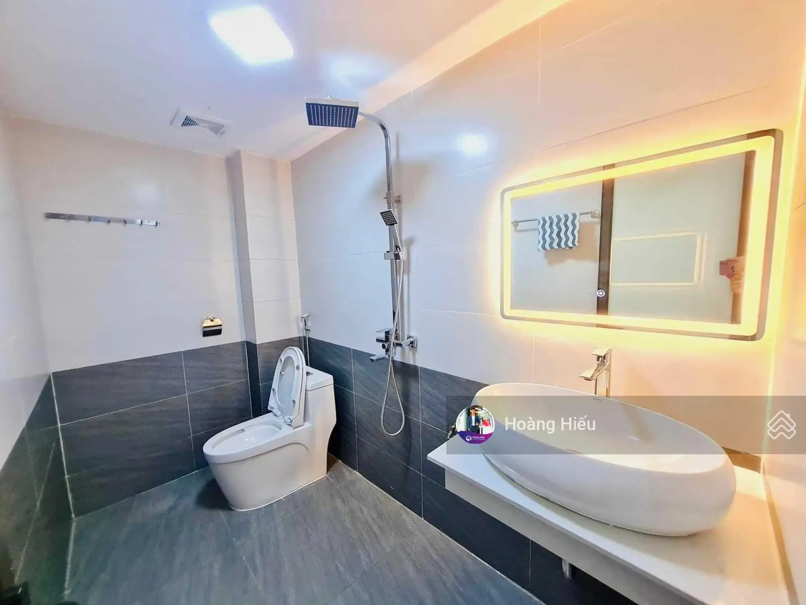Dừng chân xem nhà siêu đẹp Cầu Giấy, ngõ to như phố, ngõ to thoáng, lô góc 2 thoáng, 45m2, 5 tầng