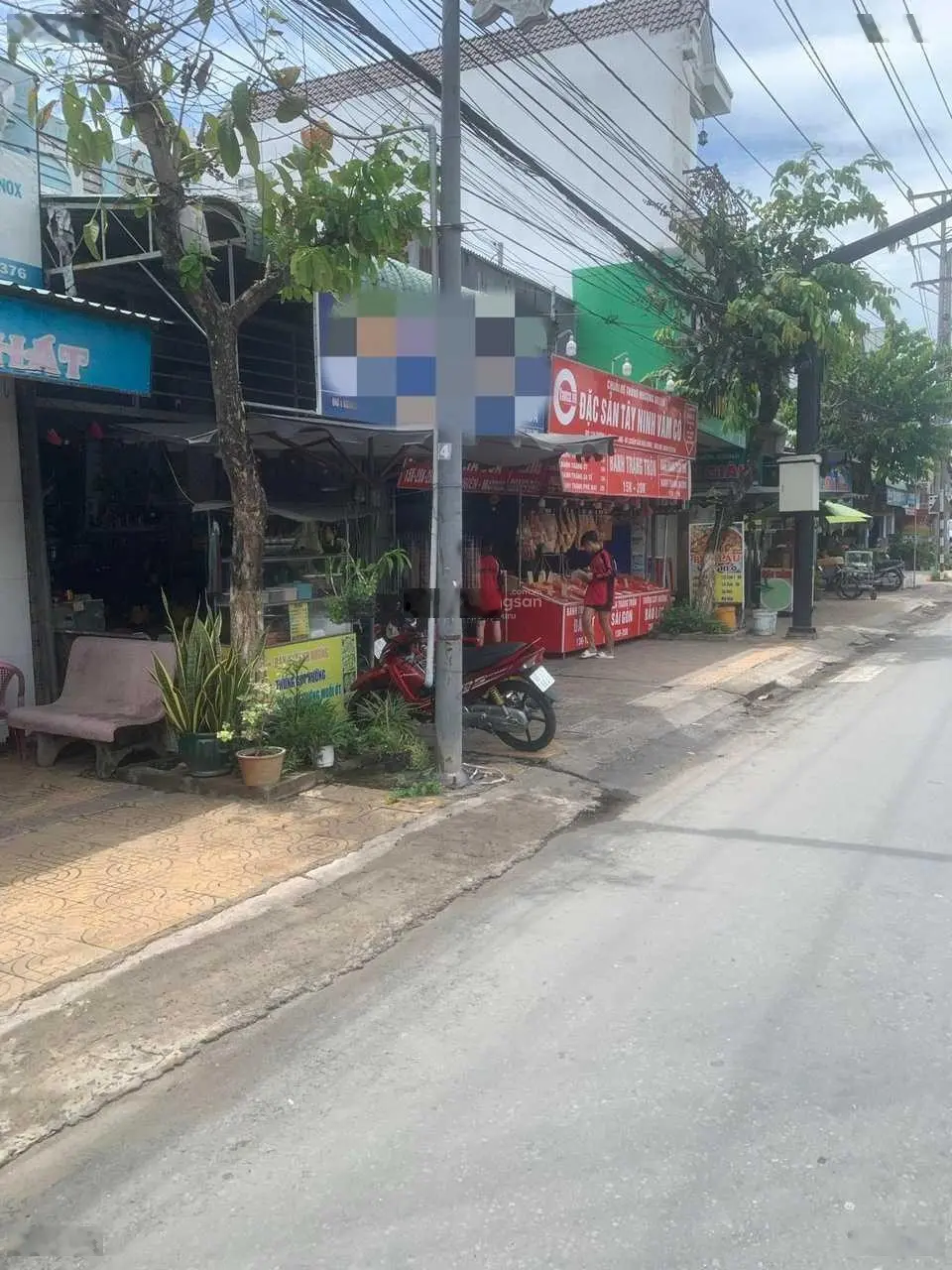 Bán nhà phố khóm 1 trung tâm thị trấn Lai Vung 241,7m2. Sổ đỏ chính chủ. MT 4,3m ngã 3 xa lộ LV