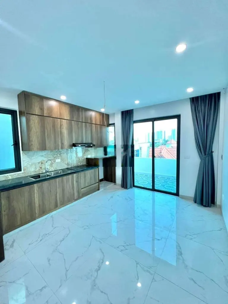Bán Gấp nhà siêu hiếm Trần Cung 33m2x5 tầng lô góc nhà mới thang máy