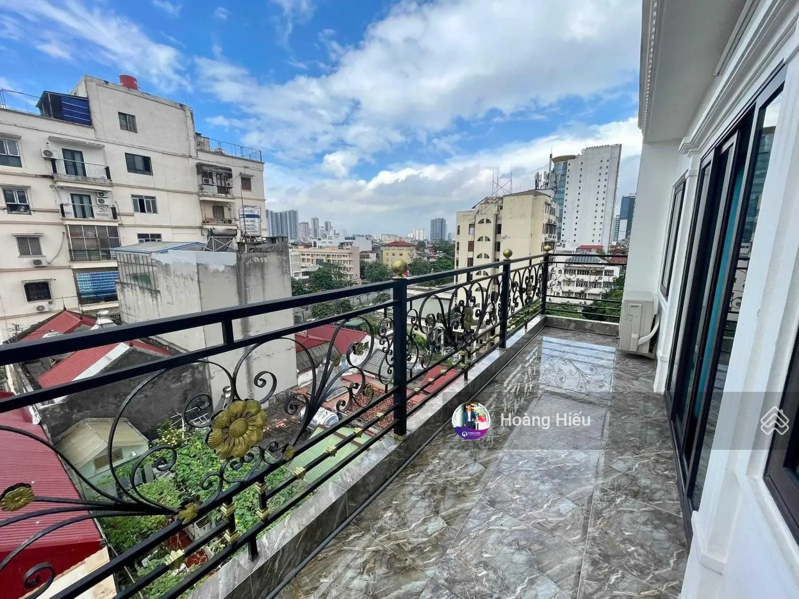 Cực đẹp, nhà mới Cầu Giấy, ngõ to thông, tặng nội thất, cực thoáng, 48m2 x 6 tầng