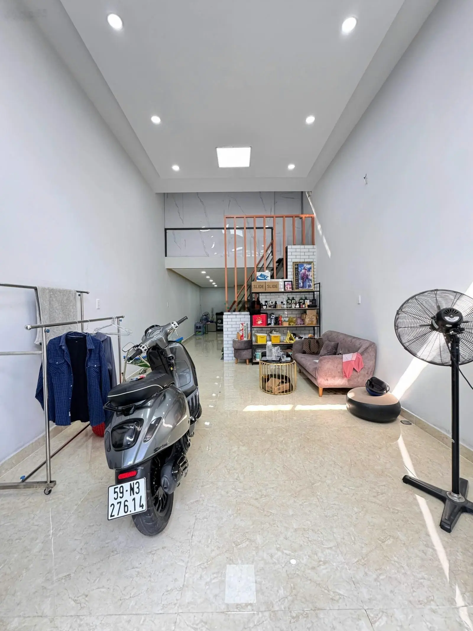 Nhà hẻm 1/ giá Tân Phú, ô tô né nhau, giá bớt lộc, SHR. LH ngay: 0906435138