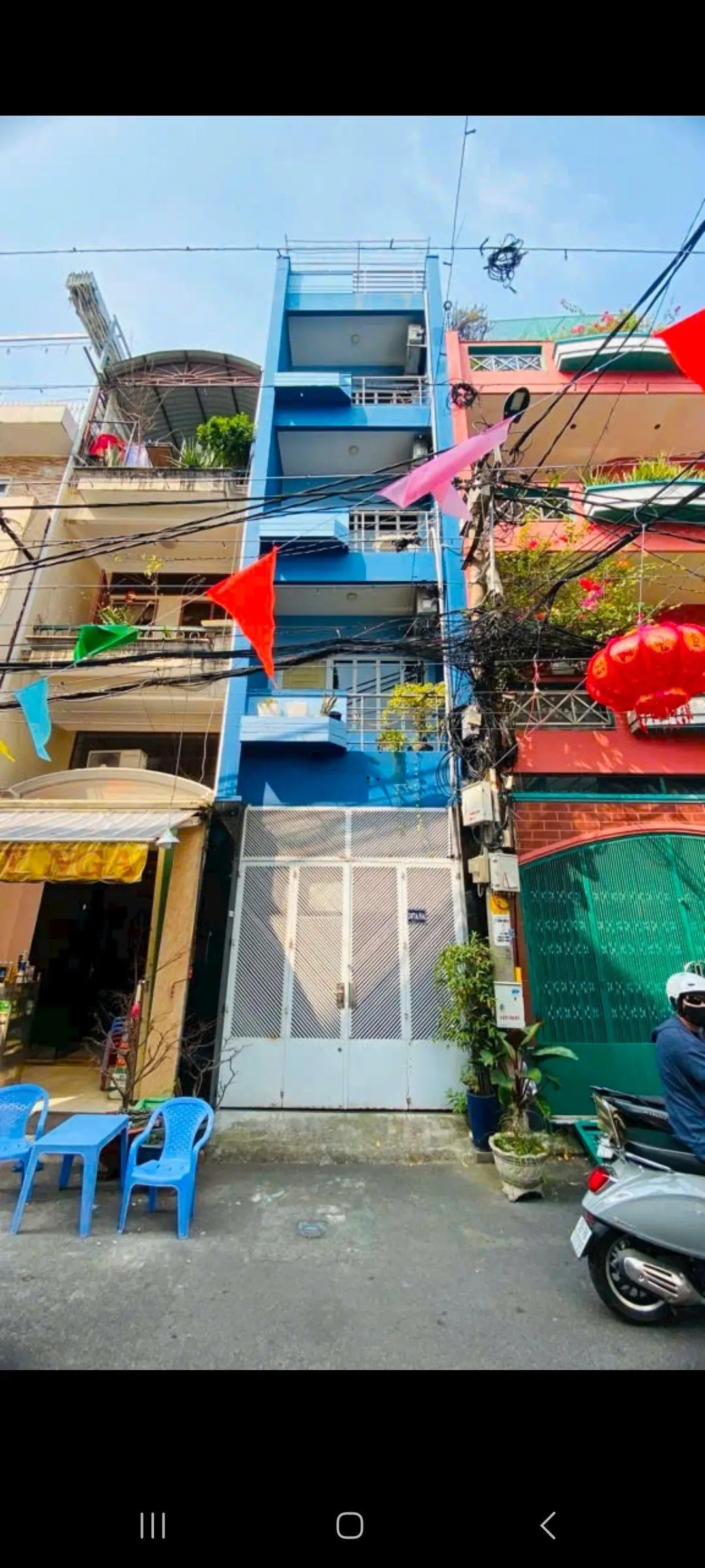 Giảm 1 tỷ huỳnh văn bánh phú nhuẫn hxt né. sát mặt tiền 44m 4tâng 5pn còn 10 tỷ.