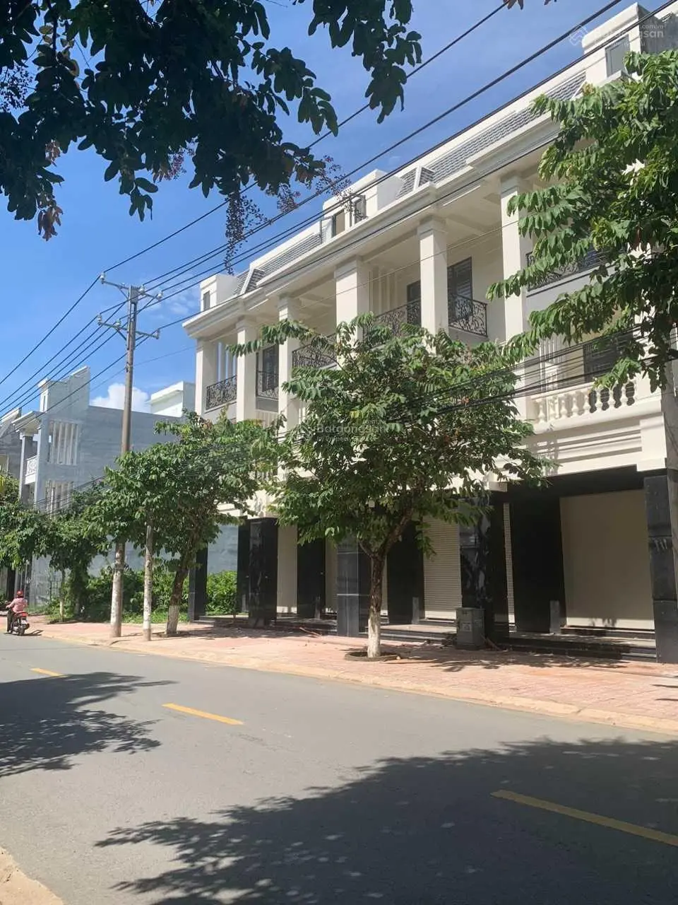 Nhà mặt tiền đường Nguyễn Thị Tồn P. Bửu Hòa, TP. Biên Hòa, diện tích 100m2 giá 4.6tỷ 0934 828 ***