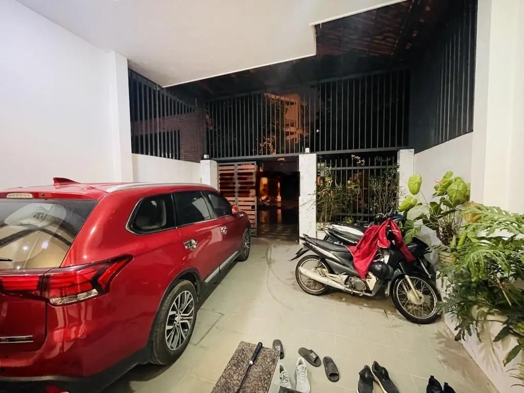 Bán Liền KỀ Foresa Xuân Phương - View Công Viên Vỉa Hè, Ô tô Tránh