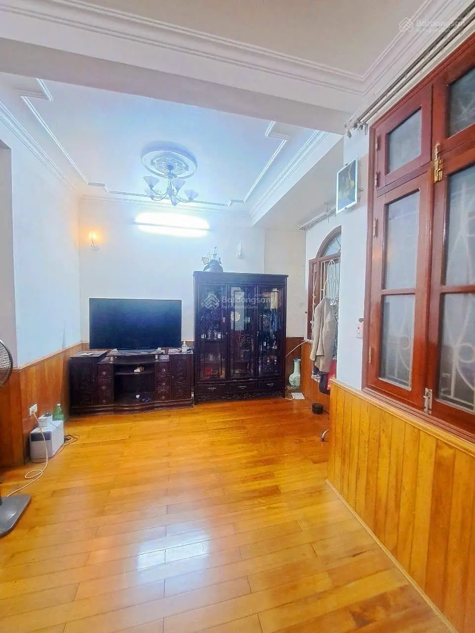 Bán nhà lô góc mặt phố Đông Các, Đống Đa, tiện kinh doanh 4 tầng 60m2 giá 25.7 tỷ LH 0983320949