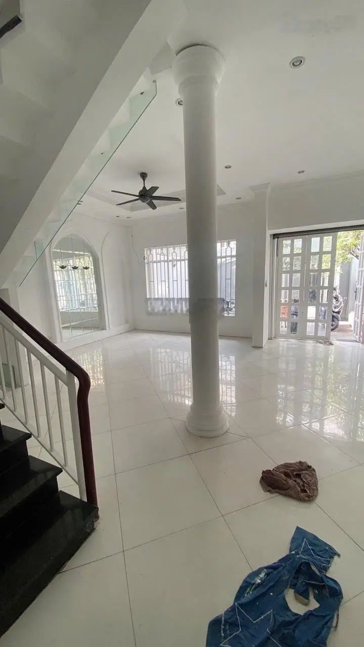 Bán nhà hxh 8m đường phan văn trị p11 bình thạnh 4 tầng 6x14m vị trí kinh doanh chỉ 11.x tỷ tl