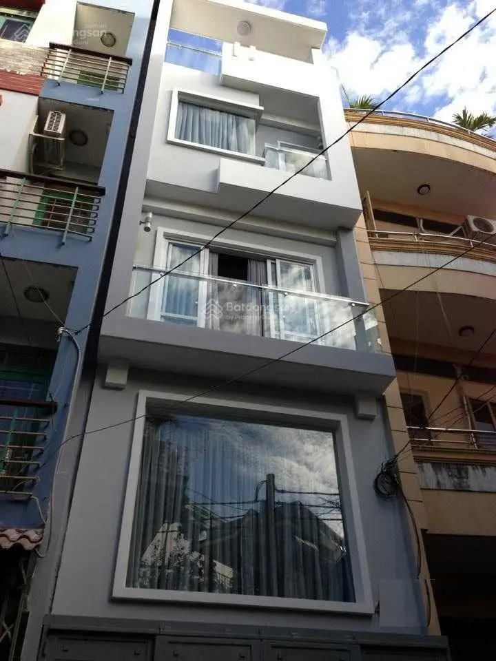 Hẻm xe hơi quay đầu, 5 tầng sát mặt tiền Huỳnh Văn Bánh, DTSD 200m2, 11.8 tỷ