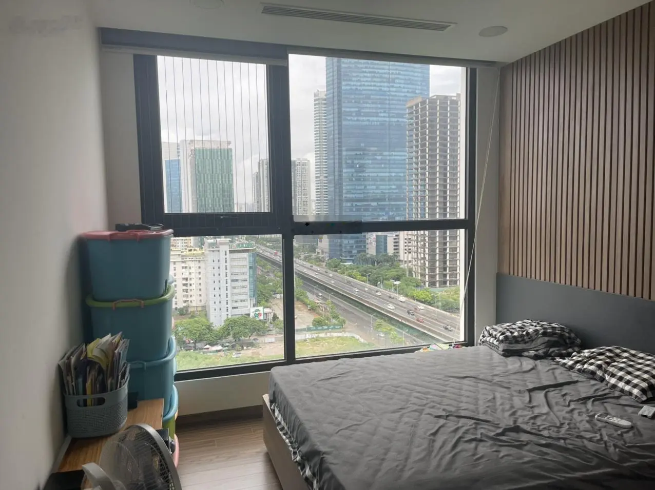 Bán căn góc 3PN 105m2 tòa W2 - đã có sổ đỏ lâu dài. BC view Keangnam. Giá 7.5 tỷ. LH: 0936 031 ***