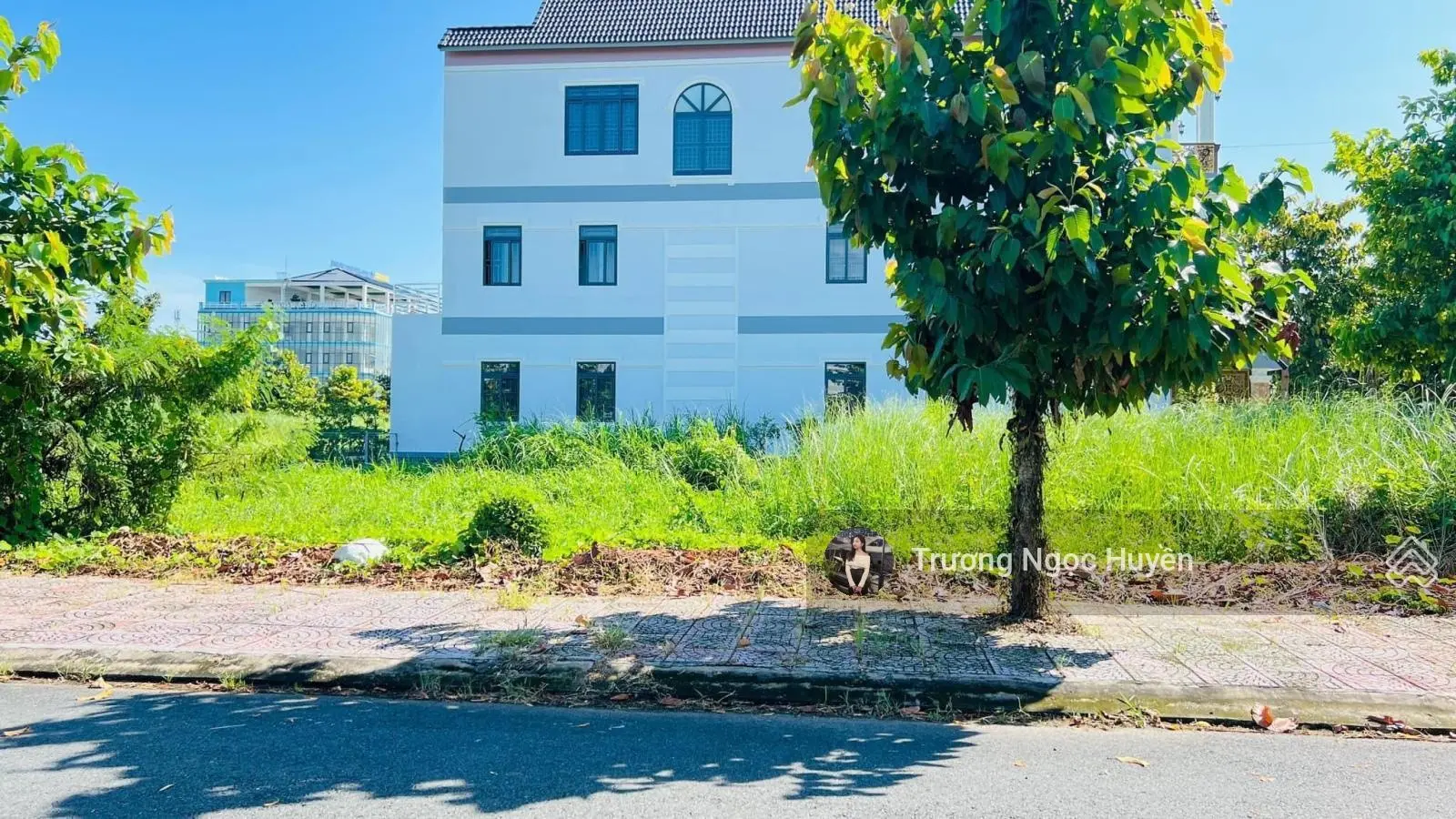 Cần ra đi lô đất gần trường tiểu học Trần Đại Nghĩa, Phường 4, Vĩnh Long DT 120m2 SHR