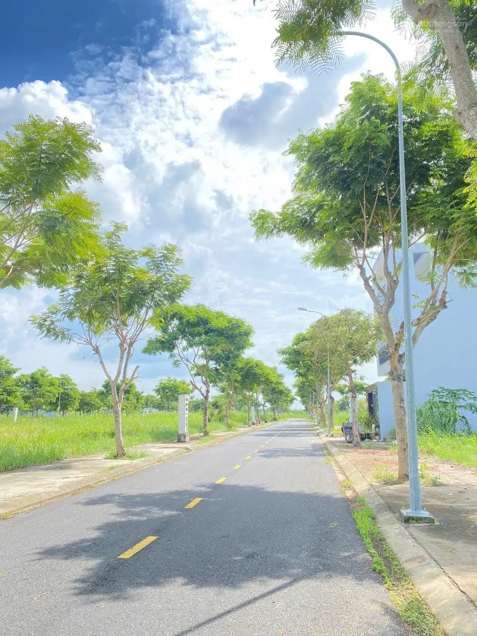 Cần bán 80m2 (5m x 16m) đất thị trấn Cần Giuộc, SHR, gần cầu Cần Giuộc, kết nối TPHCM 30 phút