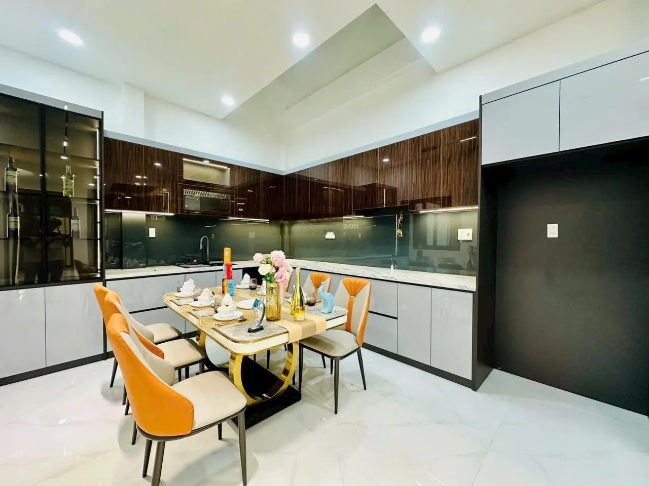 Bán villa tô hiến thành - quận 10 nhà đẹp - ngang đẹp 6,5m - 4 tầng full nội thất xịn xò