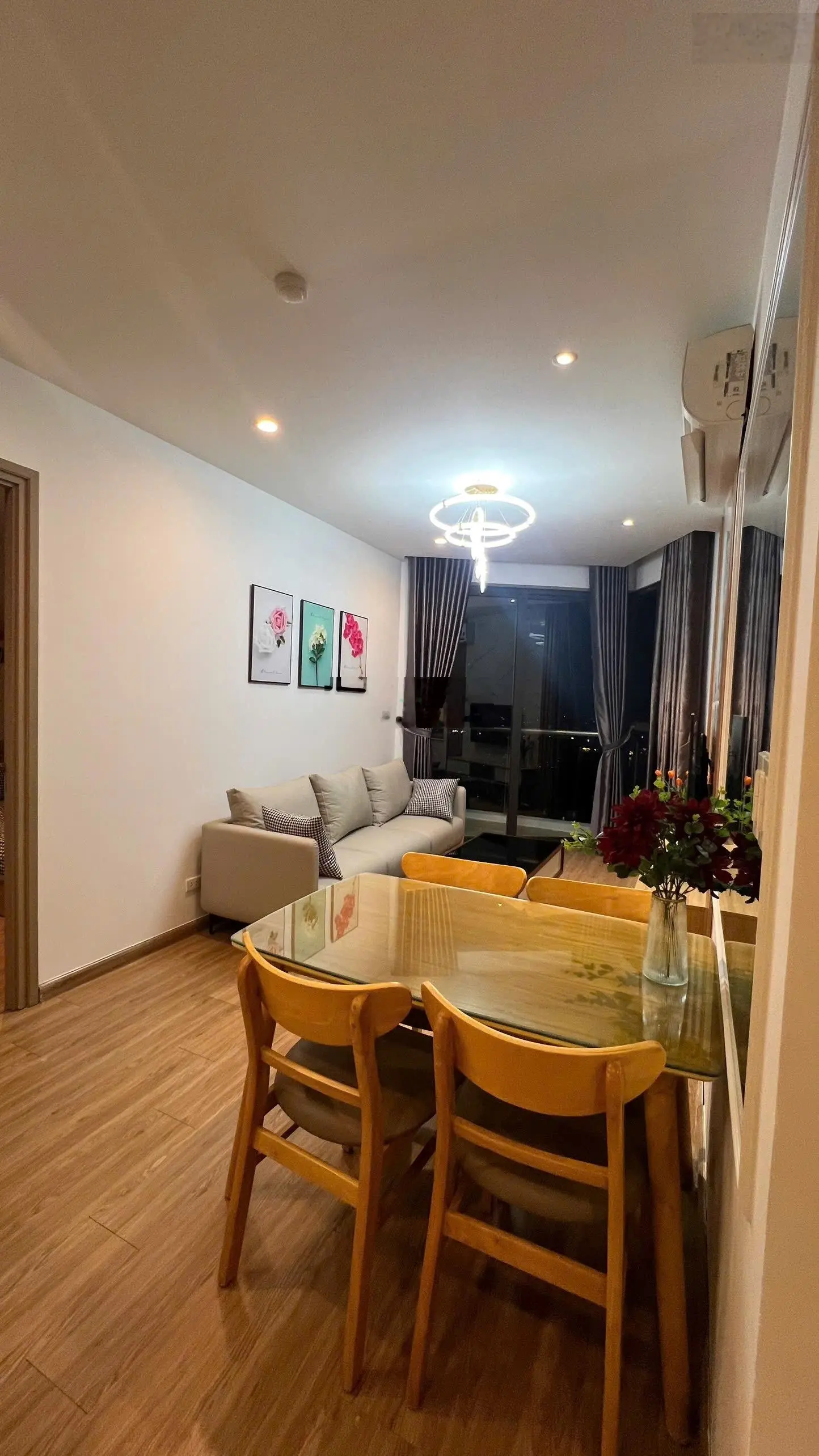 Bán nhanh căn hộ 2PN ngay trung tâm Bãi Cháy, giá cực tốt