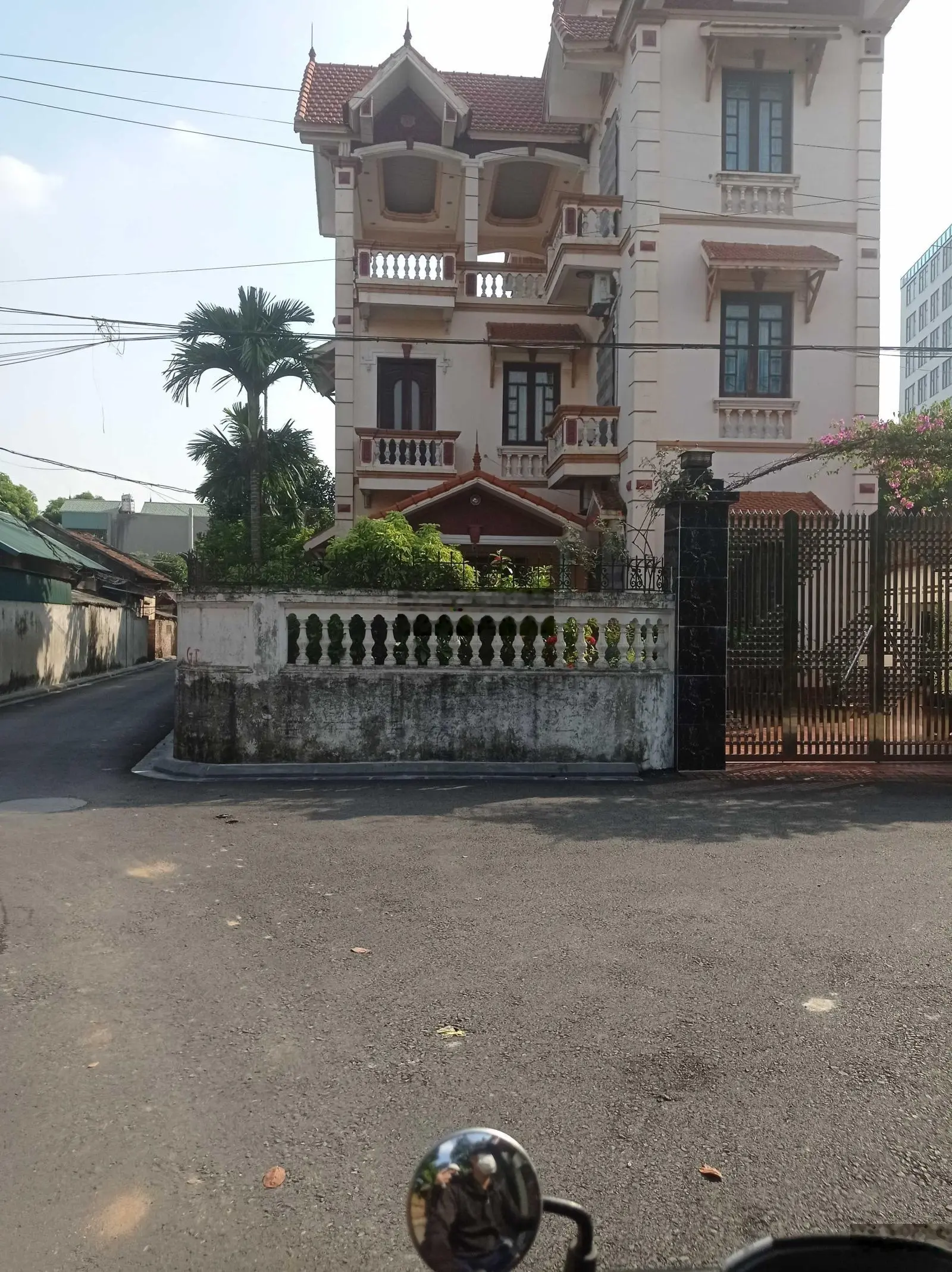 BÁN GẤP 52M2-3,6TỶ .ĐƯỜNG RỘNG 7M THÔNG THOÁNG . CÁCH VÕ NGUYÊN GIÁP 400M TẠI MĨ NỘI BẮC HỒNG ĐA HN